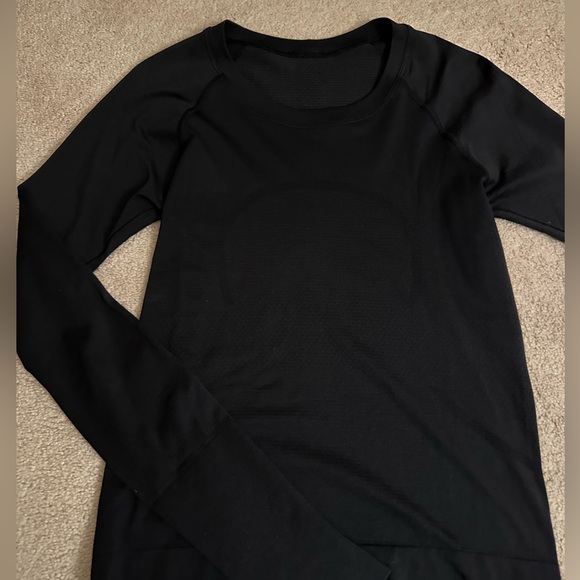 Lululemon swiftly - Picture 1 of 3